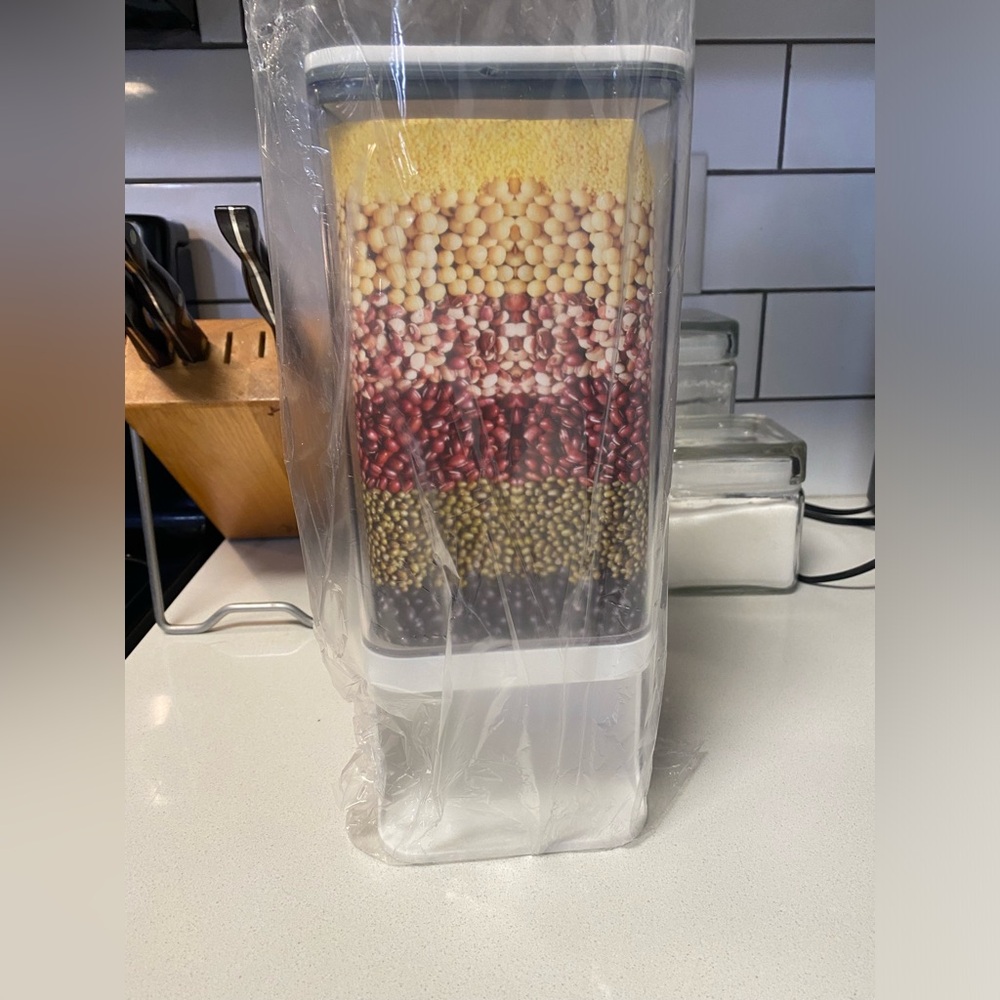 Laundry Dispenser - Picture 2 of 3